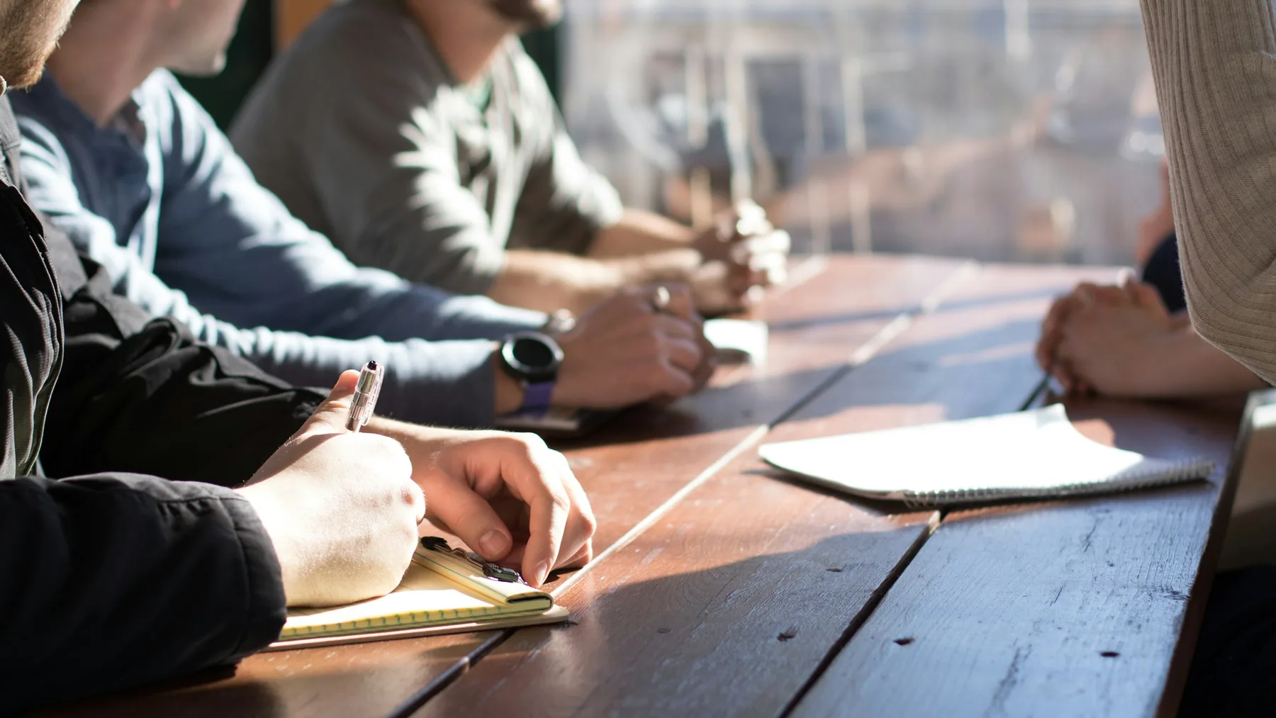 Internal vs External Audit Services in Dubai: What’s Right for Your Business?