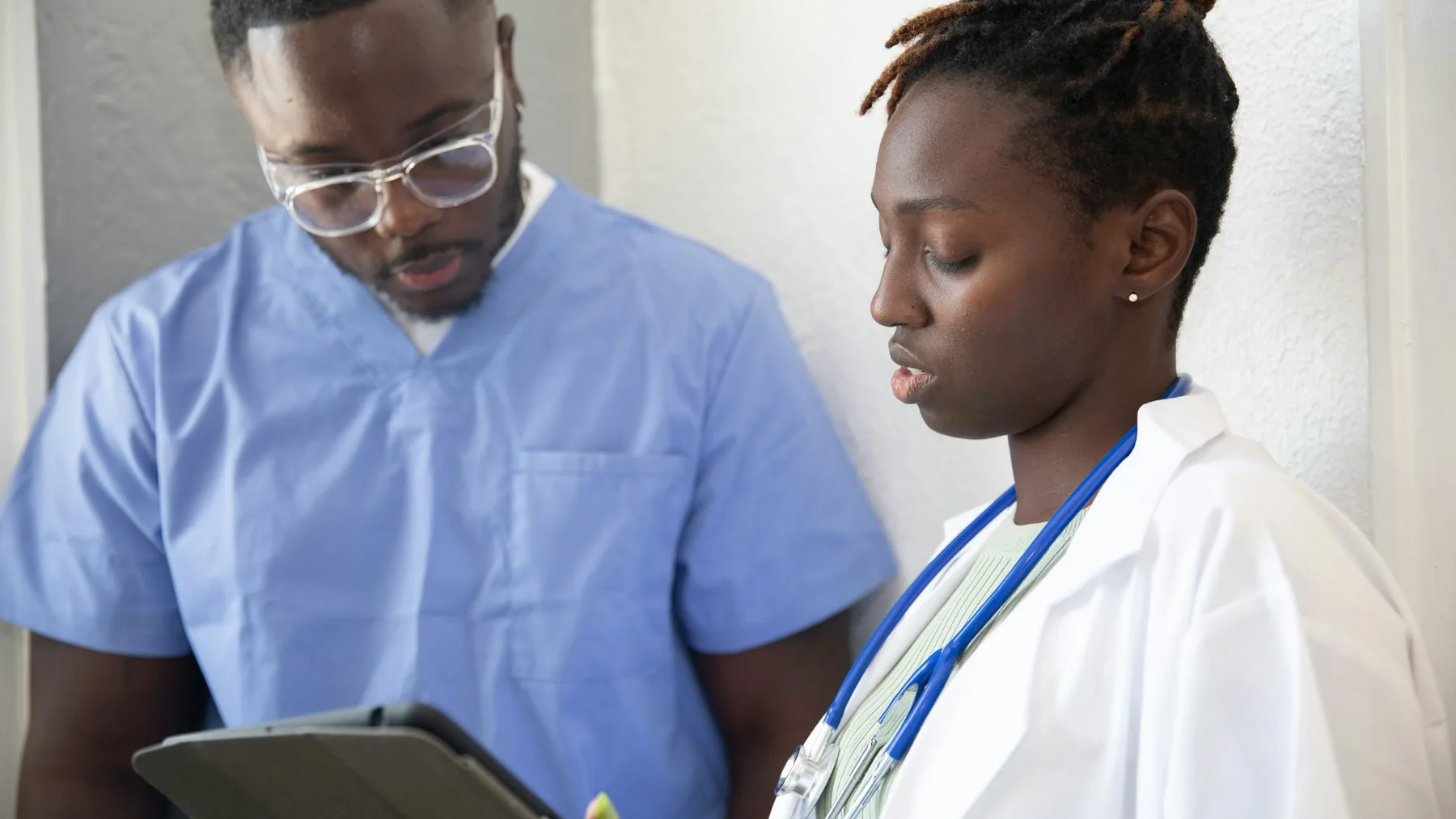 Step-by-Step: Medical Clinic Licensing in Dubai (DHA & DHCC)